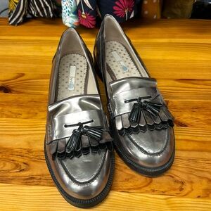 Boden Pewter Metallic Loafers size 40 8.5